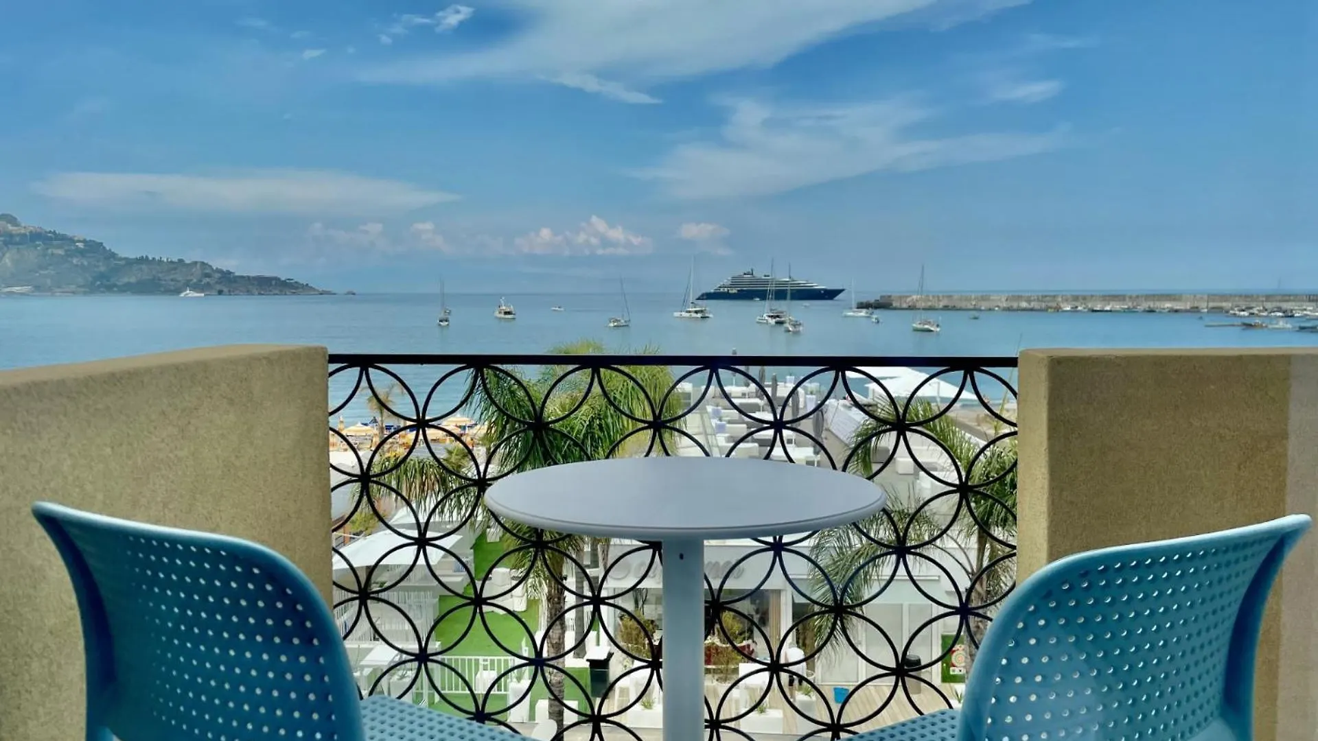 La Finestra Sul Mare Modern Apartment 지아르디니낙소스 이탈리아
